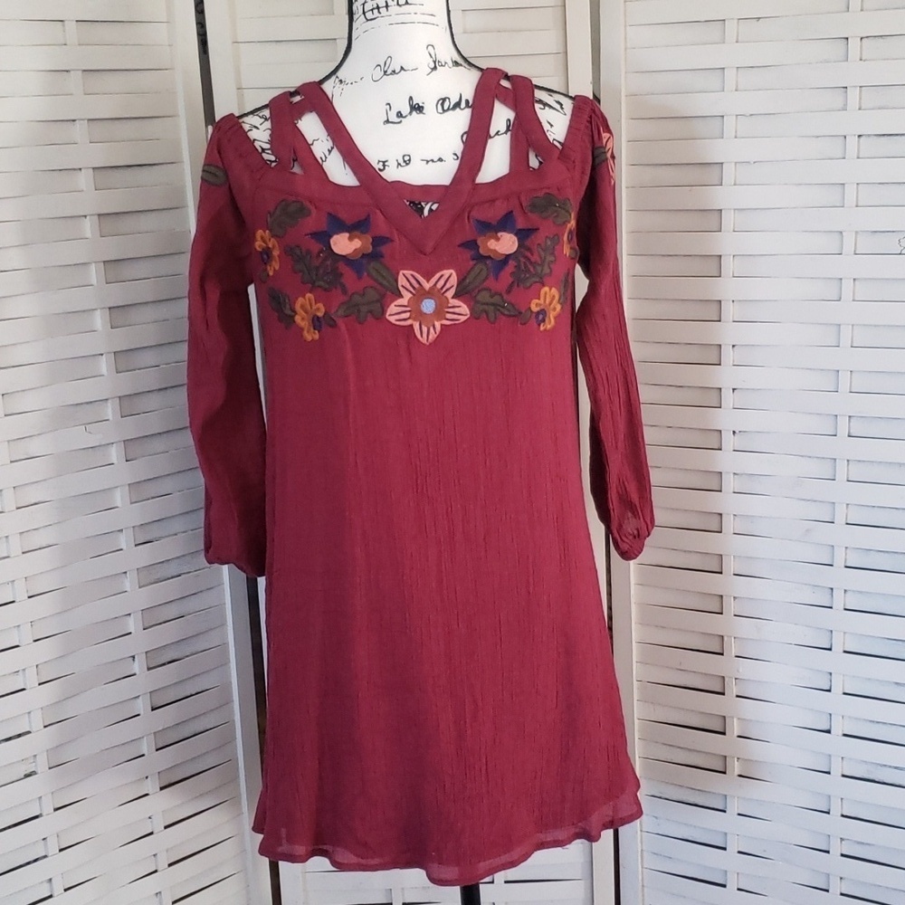 THML cold shoulder embroidery fully lined  long sleeve backless dress size S